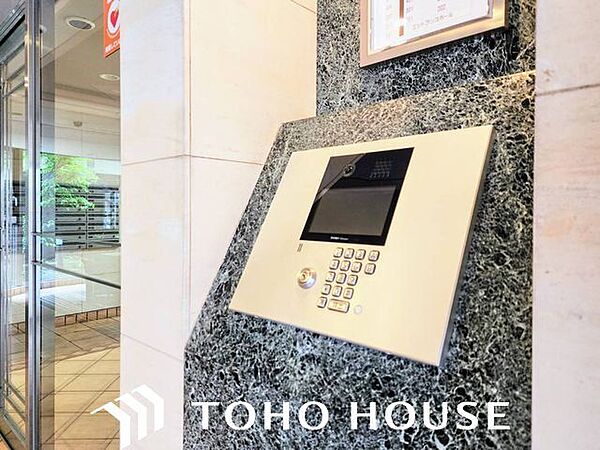 オートロック機能付で、安心のセキュリティ。毎日の暮らしを優しくサポートしてくれます。