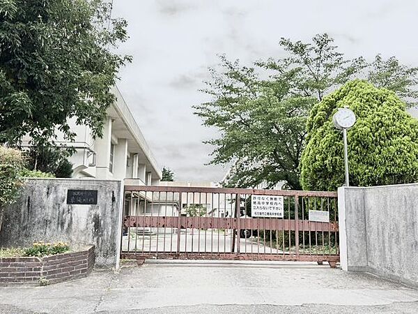 名古屋市立猪高小学校 1200m