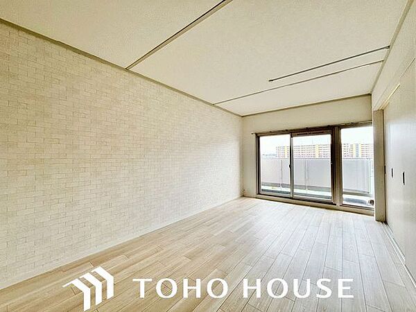 太陽の恵みを一気に受けた明るくあたたかいお住まい。吹きぬける風を感じながら爽やかで風通しの良い暮らし。