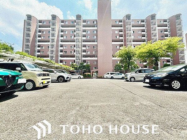 敷地内駐車場。