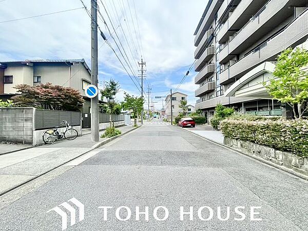 お住まい探しの中で是非チェックして頂きたいのが、前面道路の交通量と安全性、周辺の幹線道路の状況等です。