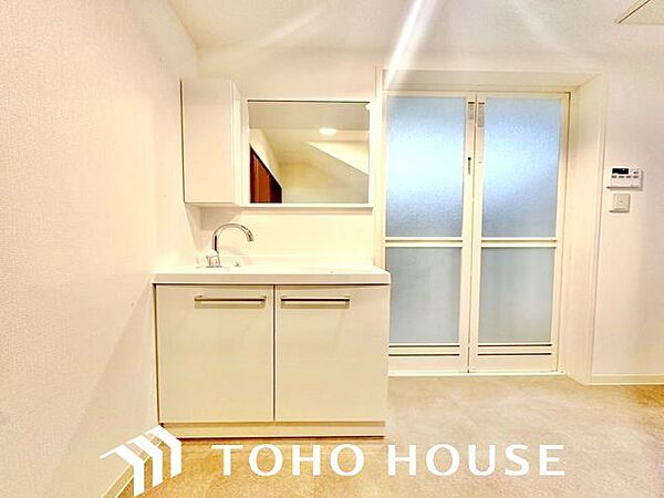 一日の始まりと終わりを心地よく演出してくれる、多彩な機能が備えられたパウダールーム。