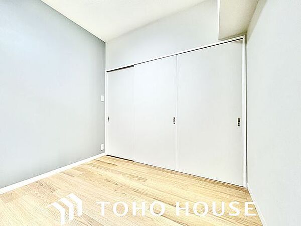 リビングで楽しく過ごした後はプライベートな時間を満喫。静かな環境でリラックスタイムをお過ごし下さい。
