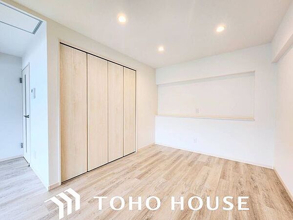お気に入りのこの場所。いつもと変わらない週末のひととき。なんでもない朝の会話さえもとっておきの時間。
