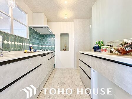 毎日をもっと軽やかに、キッチンワークをもっと効率的に。人に寄り添った美しい道具、使いこなす楽しみも。