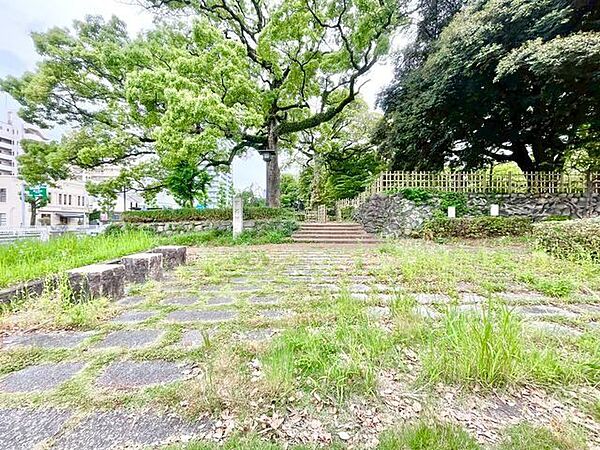 下茶屋公園 280m
