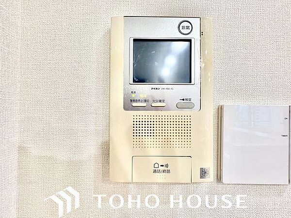「見える安心」をカタチにしました。誰が来てもわかる様にモニター付きインターホンを設置。