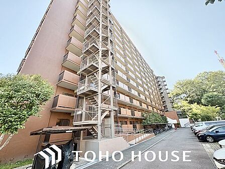 住む人がいつまでも心地良さを感じ続けられる多様な住空間を創造します。