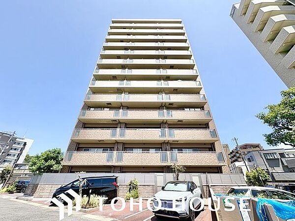 陽射しとともに、少しづつ装いを変える街の景観から、この街ならではの美しい風景とここから紡がれる物語。