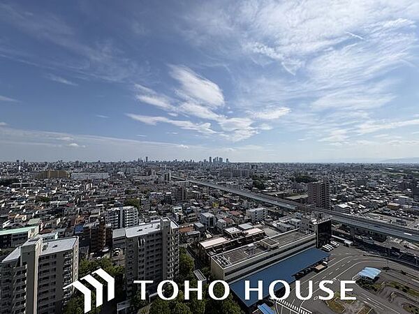 バルコニーに出た時には、頬をなでる優しい風を感じることが出来ます。つい深呼吸をしたくなる眺望です。