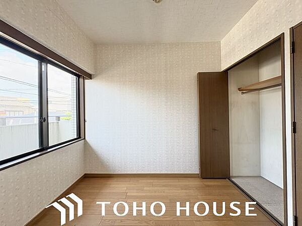 全居室収納スペースあり！荷物が多くても十分に納まります。