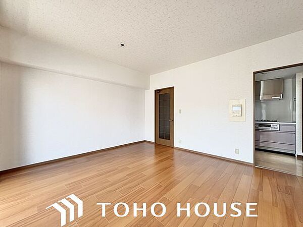 ここにはみんなが集い、食事と楽しい会話が始まる。そんな優しい空間です。