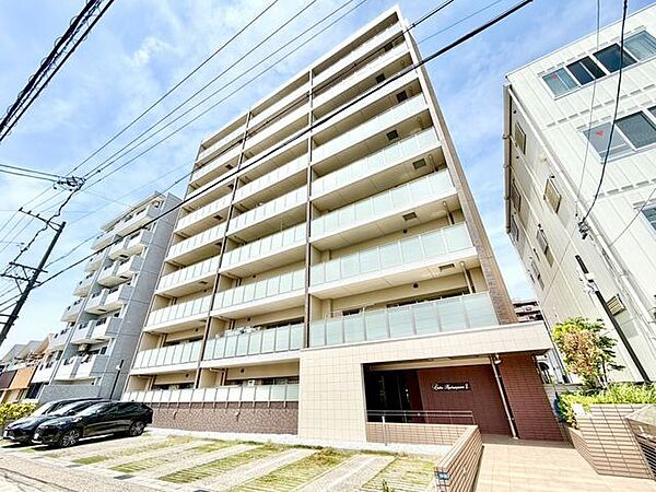 時の流れと共に魅力が深まった外観は、やすらぎ感と上質感を演出します。