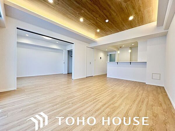 洗練されたデザインと機能性が織りなすこだわりの住空間。ゆったりとした時間をお過ごしください。