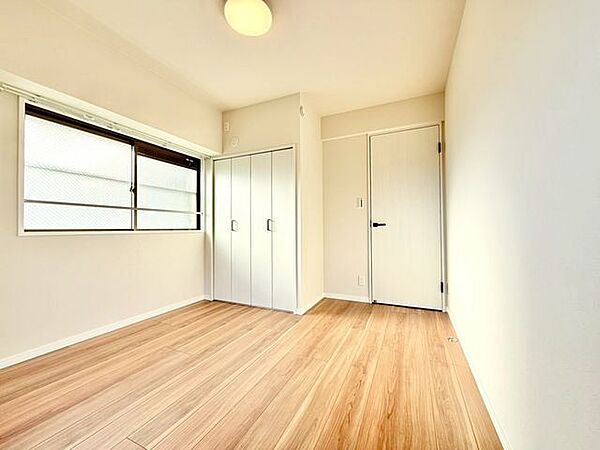 各部屋クローゼット付の3LDK。お子さまも憧れの個室が持てます。ただ暮らすだけでなく快適さを求めて。