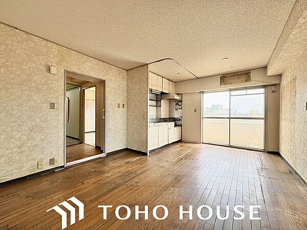 太陽の恵みを一気に受けた明るくあたたかいお住まい。吹きぬける風を感じながら爽やかで風通しの良い暮らし。