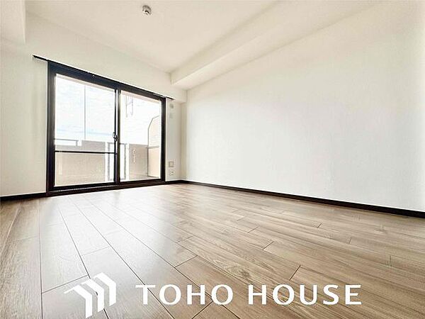 一日の疲れをいやしてくれる主寝室。時を忘れて過ごす場所として過ごせるお部屋。