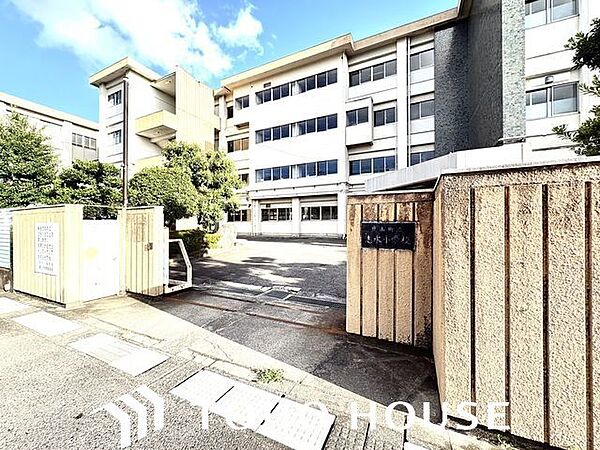 豊山町立志水小学校 570m