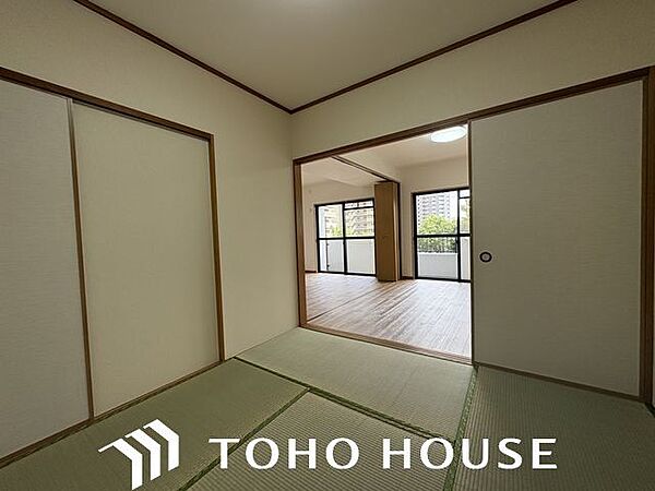 しっとりと落ち着いた雰囲気。いぐさの香る和室でリラックスした毎日をお過ごしください。