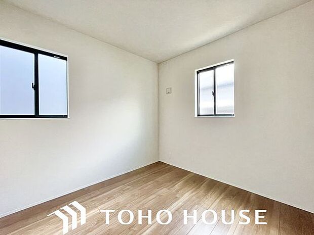 過ぎ行く時間をゆったりと感じることができる落ち着いたお部屋。プライベートな時間を満喫できます。
