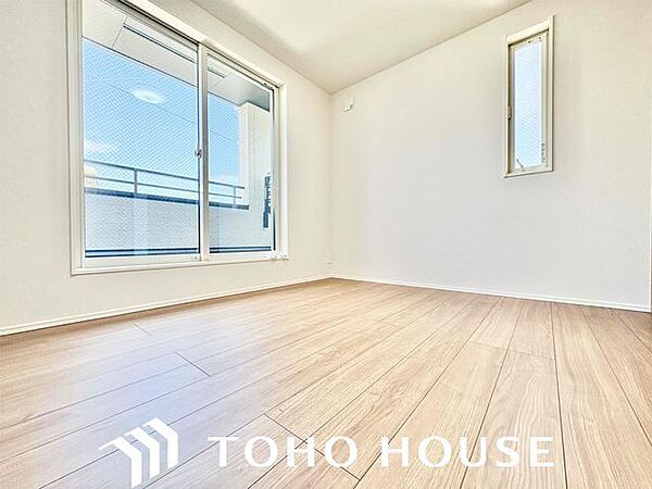 過ぎ行く時間をゆったりと感じることができる落ち着いたお部屋。プライベートな時間を満喫できます。