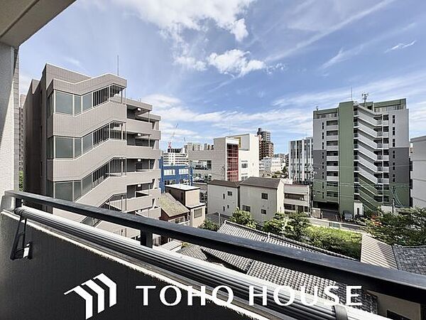 バルコニーに出た時には、頬をなでる優しい風を感じることが出来ます。つい深呼吸をしたくなります。