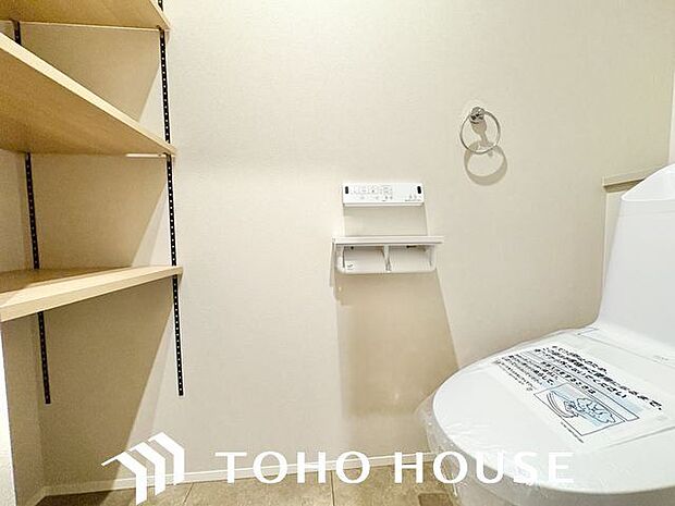 トイレのウォシュレットリモコン。充実の機能が備わっています。