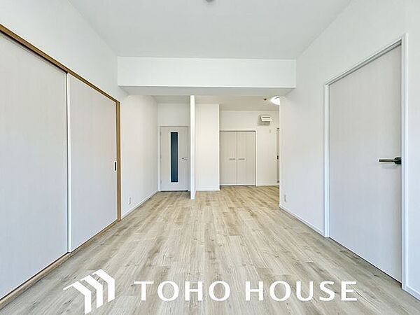飾り過ぎないシンプルな内装と偏り過ぎないデザインで統一しております。居住していく中であなただけの「マイホーム」に創り上げて下さい。