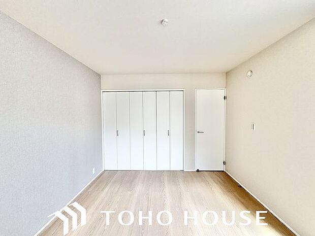 プレーンな空間を自分好みに。いつまでも快適に暮せる住まいへ。