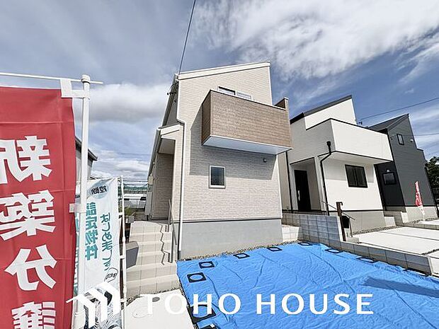 陽射しとともに、少しづつ装いを変える街の景観から、この街ならではの美しい風景とここから紡がれる物語。