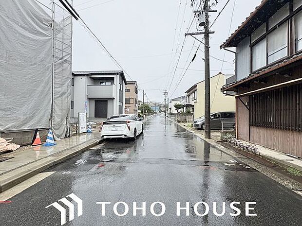 お住まい探しの中で是非チェックして頂きたいのが、前面道路の交通量と安全性、周辺の幹線道路の状況、抜け道等の状況です。毎日通る場所だからこそ、ご納得頂ける環境であってほしいと思います。