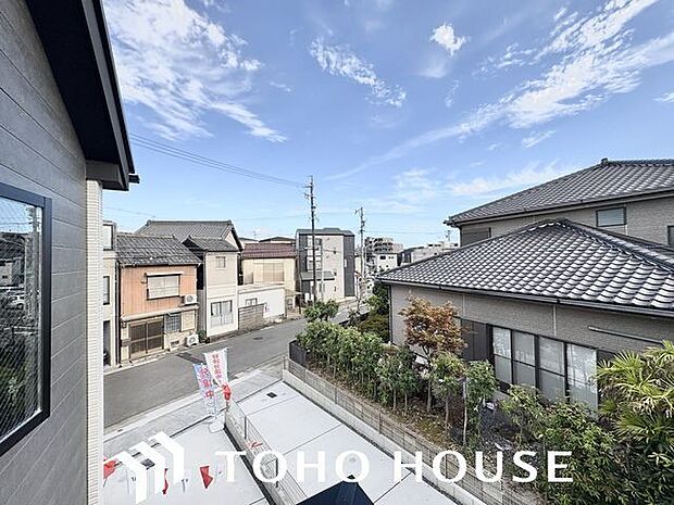 さまざまな表情の景色を眺めながら、くつろぎのひと時をお過ごし頂けます。