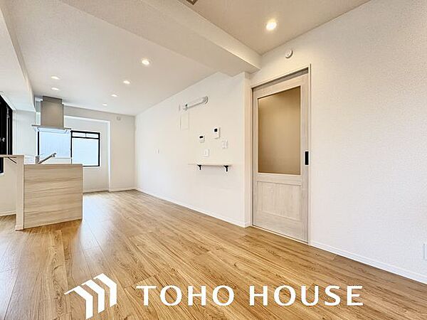 会話が弾むリビング、料理が愉しくなるキッチン。家は、ただ生活する場ではなく、暮らしを愉しく、快適に。