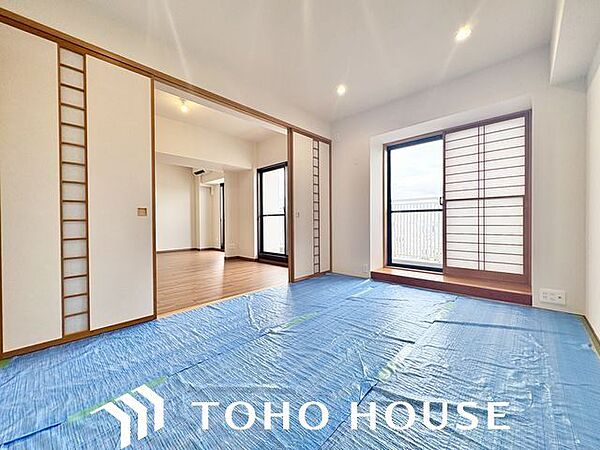 一日の疲れをいやしてくれる主寝室。時を忘れて過ごす場所として過ごせるお部屋。