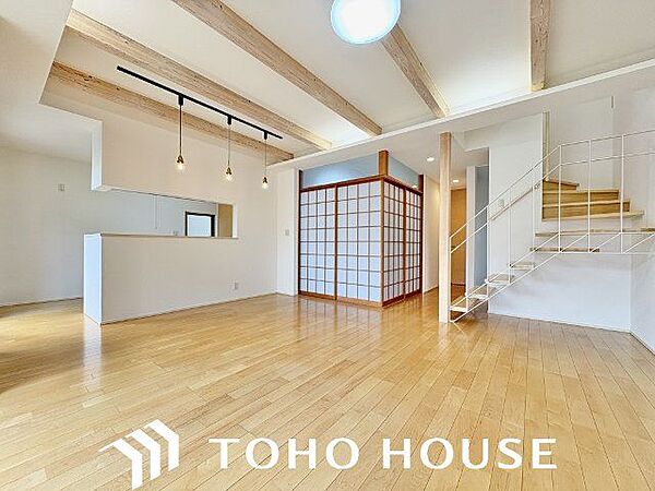 洗練されたデザインと機能性が織りなすこだわりの住空間。ゆったりとした時間をお過ごしください。