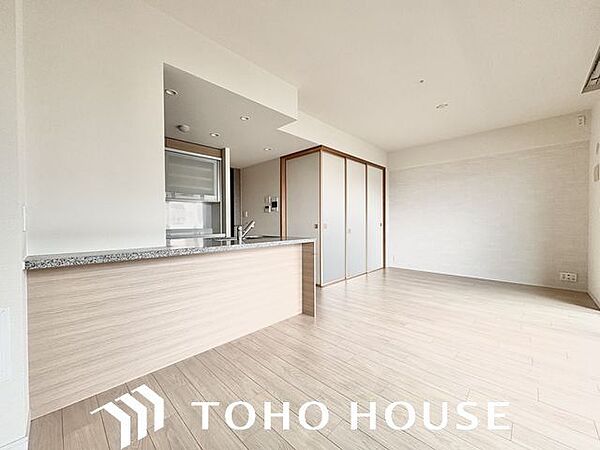 お気に入りのこの場所。いつもと変わらない週末のひととき。寝る前のひととき、自由に自分スタイルを。