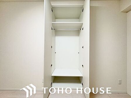 全居室収納スペースあり!荷物が多くても十分に納まります。
