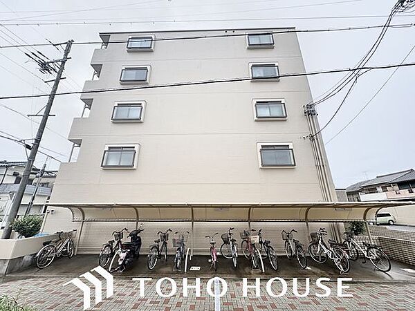 住む人がいつまでも心地良さを感じ続けられる多様な住空間を創造します。