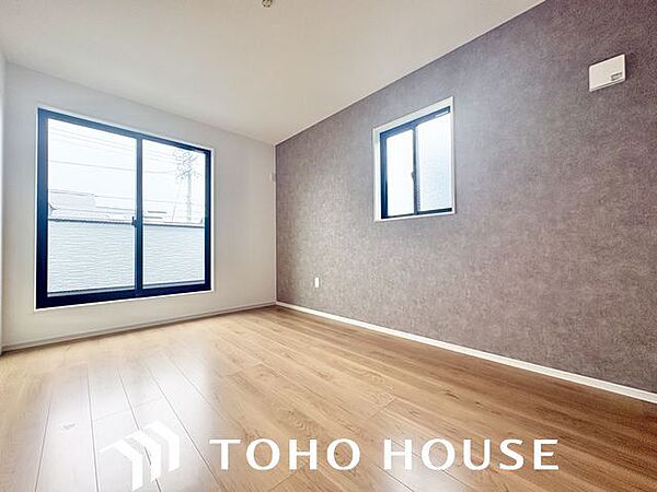 一日の疲れをいやしてくれる主寝室。時を忘れて過ごす場所として過ごせるお部屋。