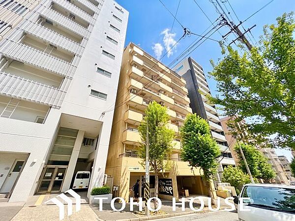 住まいは明日へのエネルギーを養うオアシスだとすれば、元気のでる存在でなければなりません。（空の加工を生成AIで行っています。）