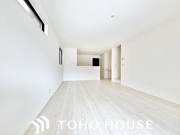 飾り過ぎないシンプルな内装と偏り過ぎないデザインで統一しております。居住していく中であなただけの「マイホーム」に創り上げて下さい。