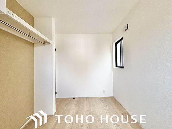 各部屋を最大限に広く使って頂ける様、全居住スペースに収納付。プライベートルームはゆったりと快適に。