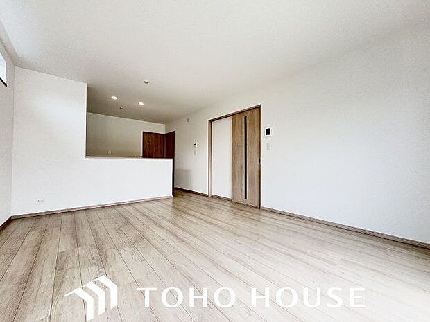 洗練されたデザインと機能性が織りなすこだわりの住空間。ゆったりとした時間をお過ごしください。