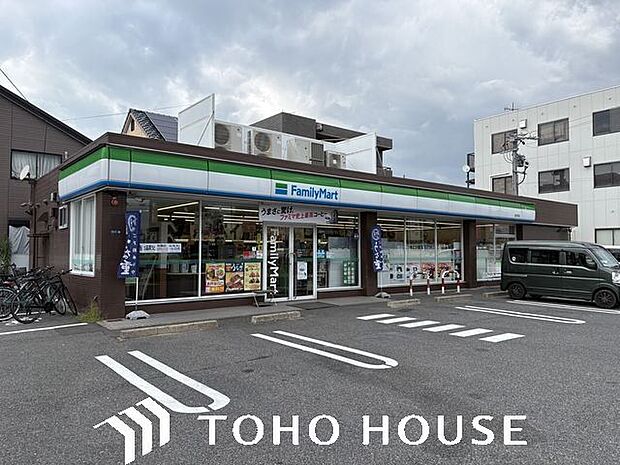 ファミリーマート辰巳町店 600m