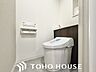 トイレ：毎日使う場所だからこそ、使い勝手を考慮しました。落ち着いた空間で安らぎのひとときを。