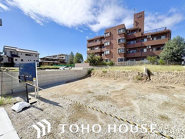 陽射しとともに、少しづつ装いを変える街の景観から、この街ならではの美しい風景とここから紡がれる物語。