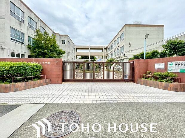 名古屋市立山王中学校 800m