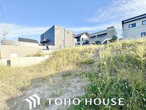 周辺は閑静な住宅街。ゆったりと落ち着いた時間をお過ごしいただけます。