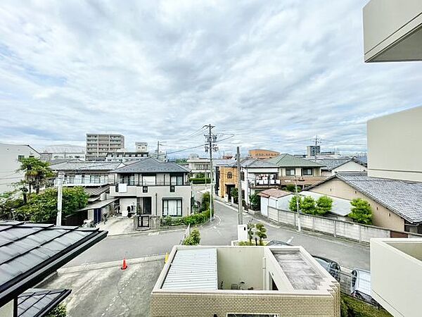 さまざまな表情の景色を眺めながら、くつろぎのひと時をお過ごし頂けます。
