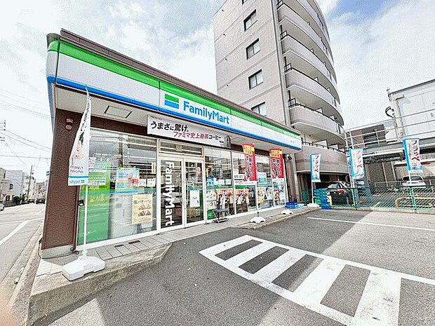 ファミリーマート西矢田店 450m